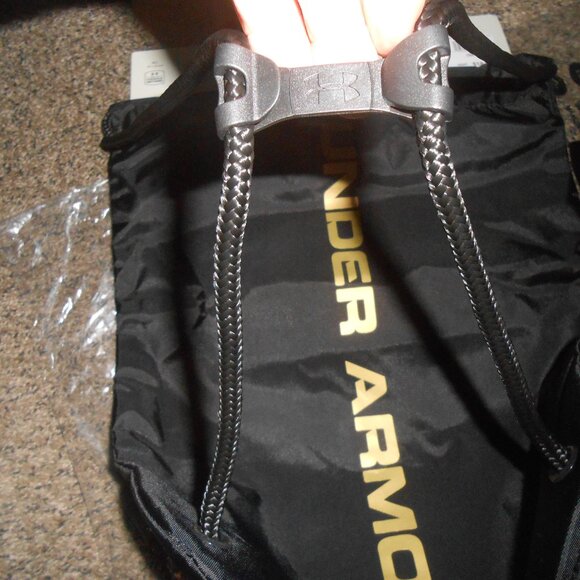 NEW UNISEX UNDER ARMOUR BLACK & GOLD DRAWSTRING TOTE BACKPACK SACKPACK π 17"L - Picture 6 of 9